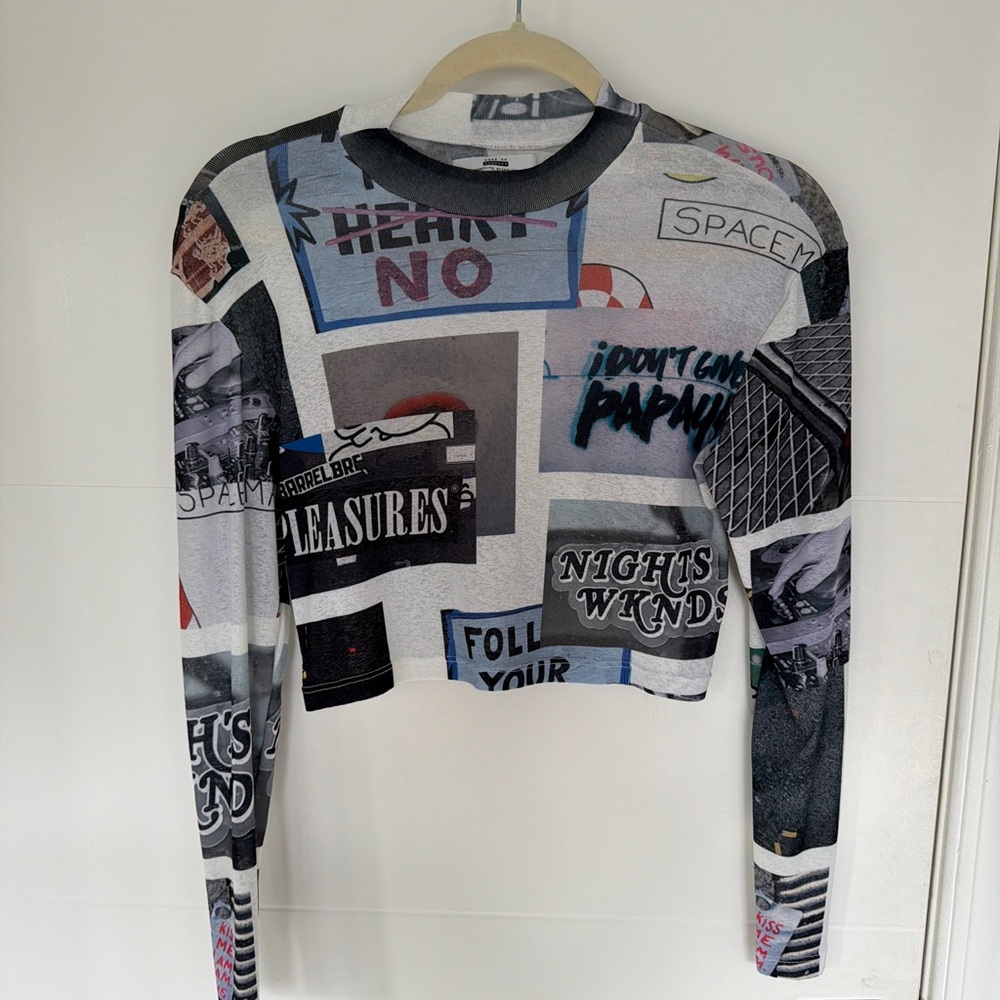 Graphic Long Sleeve Crop Top